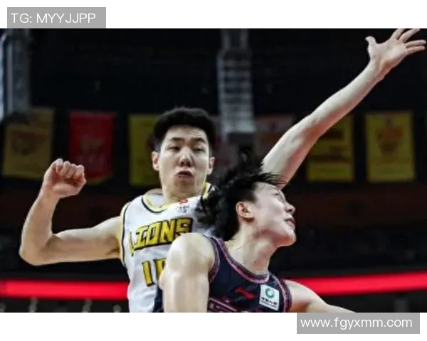 广东宏远与青岛激战正酣直播精彩瞬间不容错过